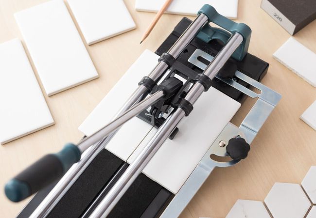 cut-ceramic-tile-snap-tile-cutter