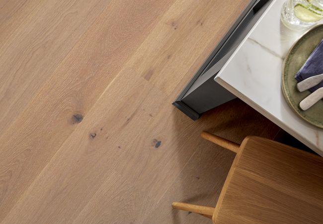 Anderson Tuftex Chateau White Oak Balustrade view 2