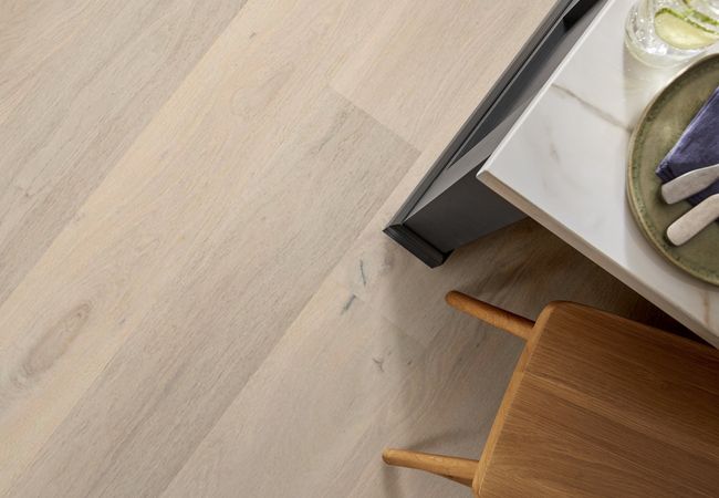 Anderson Tuftex Chateau White Oak Gable view 2