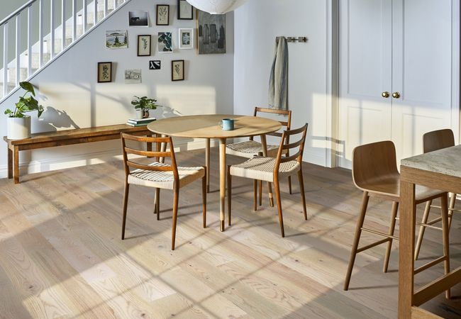 Anderson Tuftex Metallics II White Oak Pewter view 2