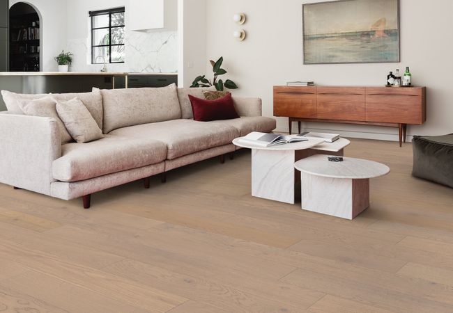 Anderson Tuftex Noble Hall White Oak Reine view 2