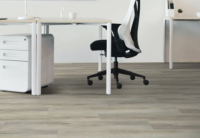 Beaulieu Turbo Interlagos Luxury Vinyl Plank view 2