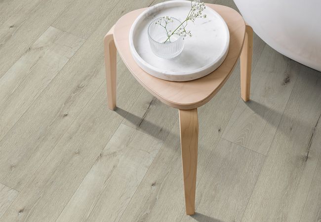 Beaulieu Turbo Silverstone Luxury Vinyl Plank view 2