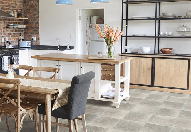 Beaulieu Omega+ HD Sheet Vinyl Stardust Silver OMP01 U0079