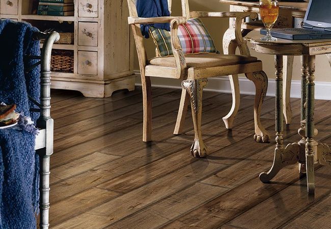 Fuzion Waterfront Waverly Maple Laminate Flooring view 2