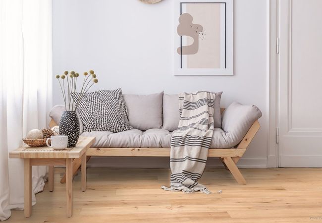 Classical Elegance Walnut