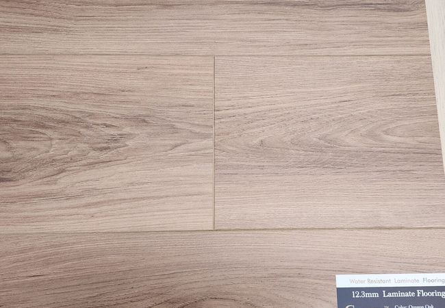 Golden Choice 1066 Laminate Flooring