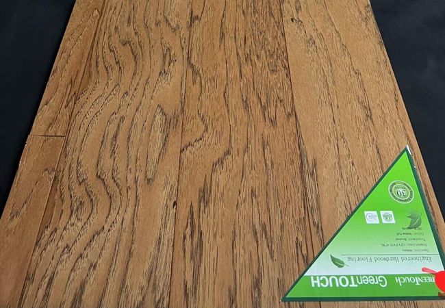Green Touch Hickory Engineered Wellow Puff HK2109