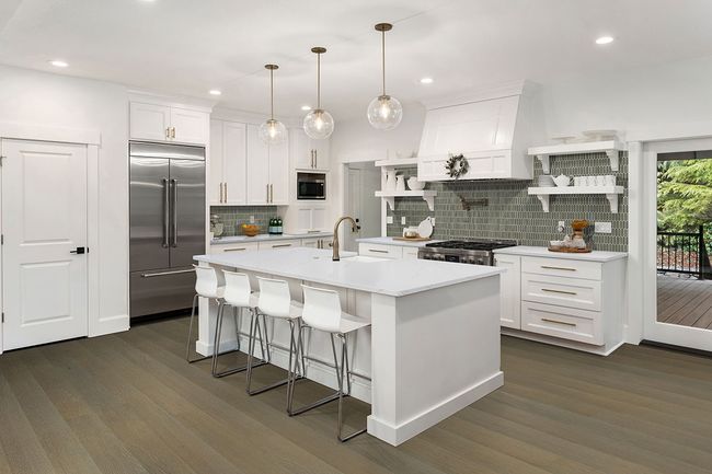 MSI Woodhills Moorville Oak Luxury Vinyl Plank view 2