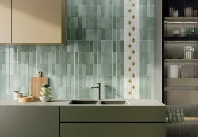 Midgley West Small White Tile 4"x4" - Bright view 2