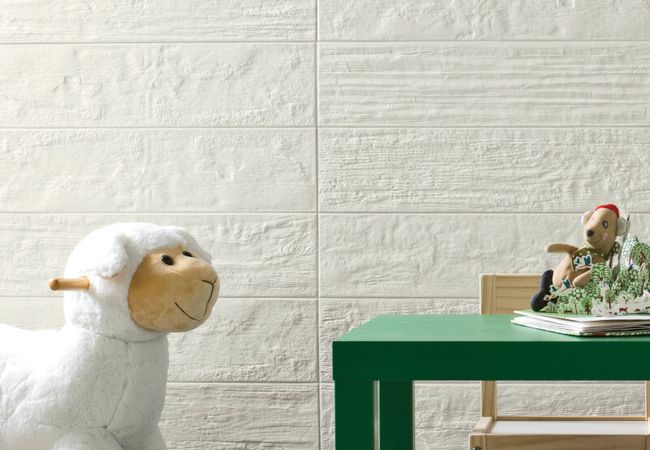 Midgley West Kuni White Mosaic Tile 24"x71" - Natural view 2