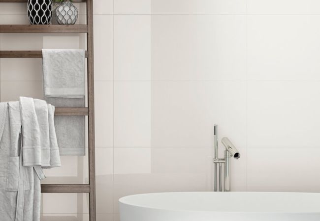 Midgley West Mistiq White Tile 24"x48" - Polished view 2