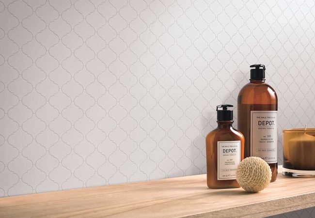 Neshada Tile Thassos Arabesque 3" Polished Marble Mosaic