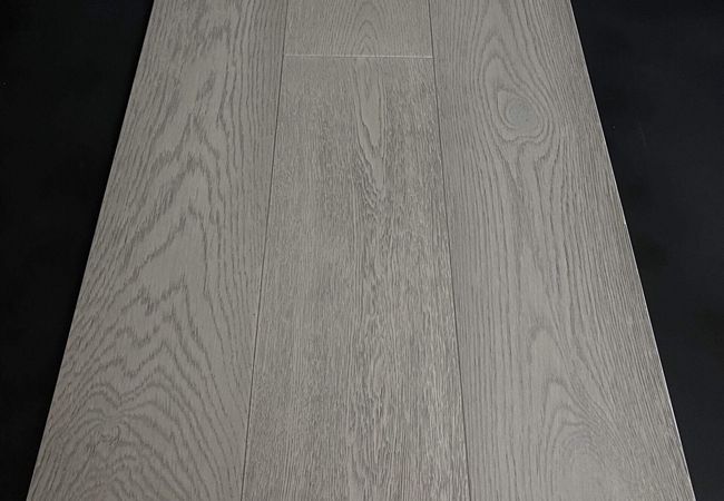 Riche European Oak Engineered 6109 Highland Silver