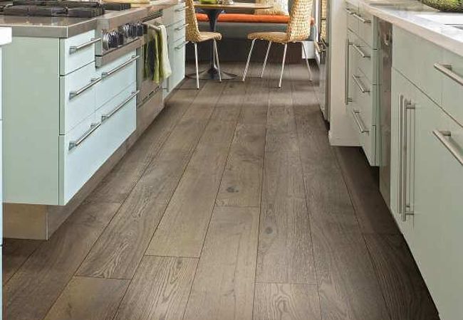 Shaw Castlewood Oak Engineereed Armory