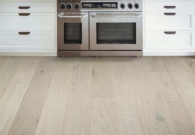 Shaw Castlewood Oak Engineereed Knight