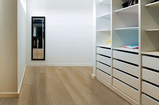 Shaw Dwell Nutmeg Luxury Vinyl Plank view 2