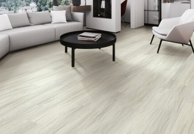 Twelve Oaks Excellence Silver Creek Laminate Flooring view 2