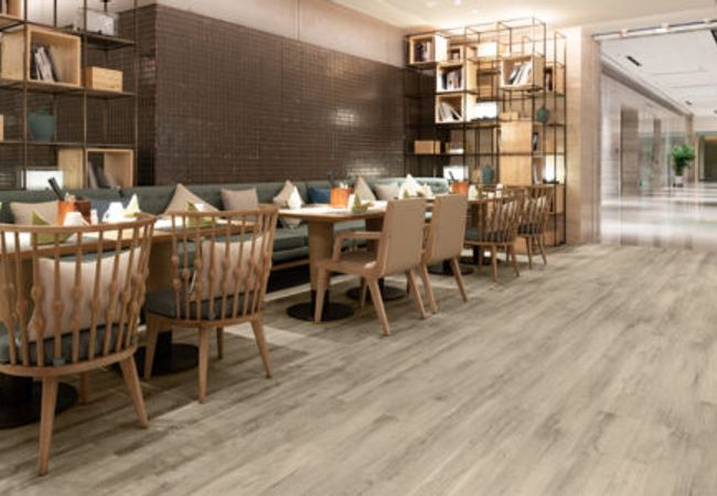 Twelve Oaks Foundation 2520 Cotton Grey Luxury Vinyl Plank view 2