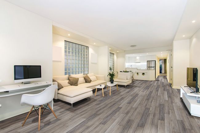 Voila Plus Illusion Luxury Vinyl Plank view 2