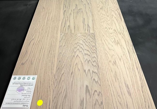 Woden Jungfrau Hickory Engineered Husky