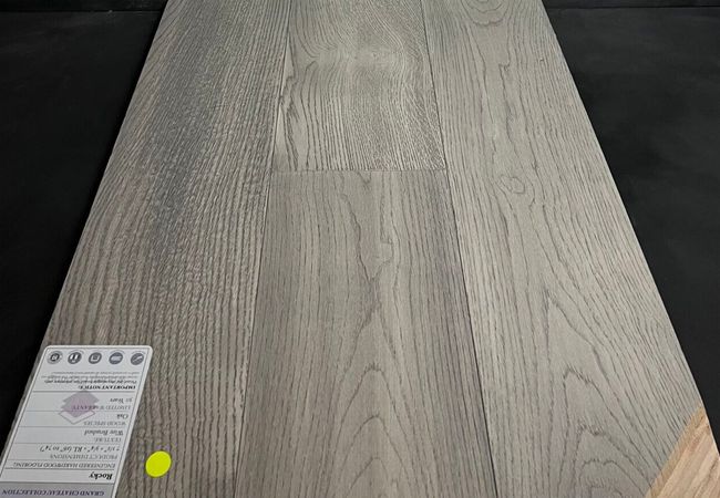 Woden Grand Chateau Oak Engineered Rocky