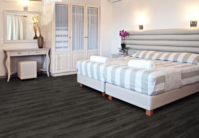 XL Flooring Easyplank Stoney Creek Luxury Vinyl Plank view 2