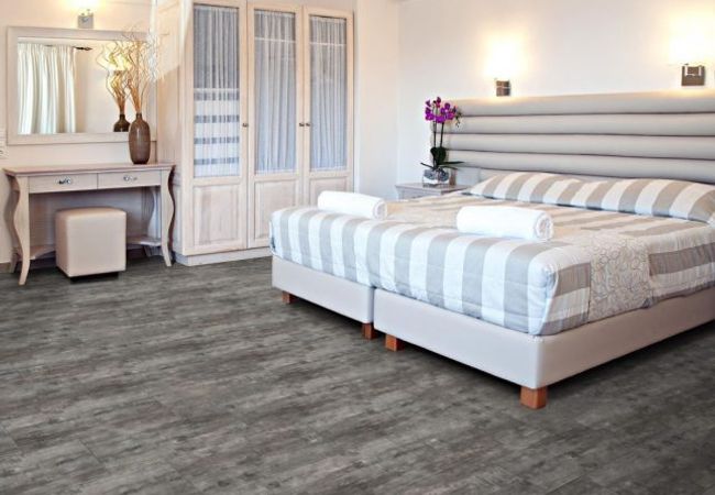 XL Flooring Easytile Rialto Bridge view 2